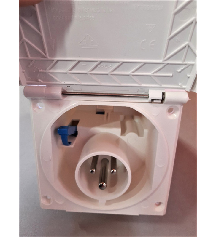 Spina esterna CEE 230 V - 128 x 122