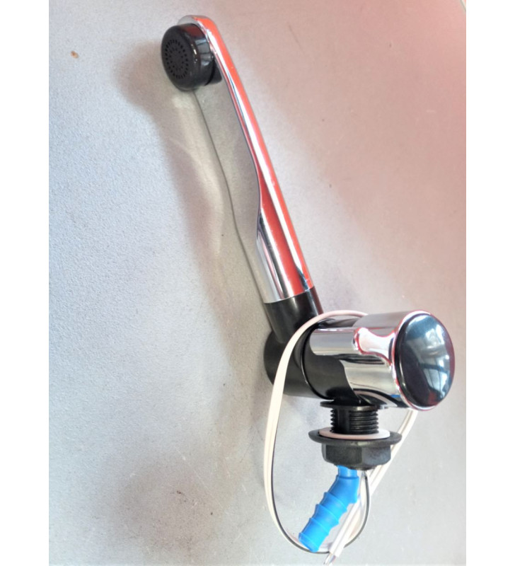 COMET faucet with black/chrome microswitch
