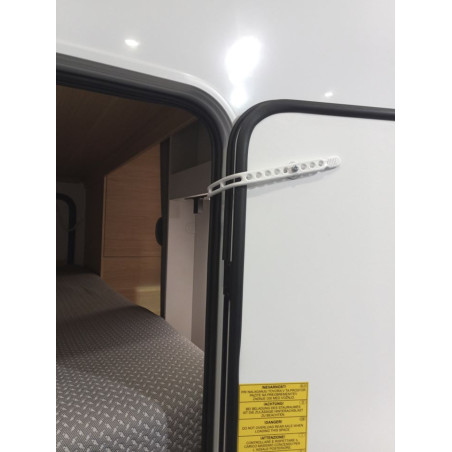 Rubber strap for SHORT door locking