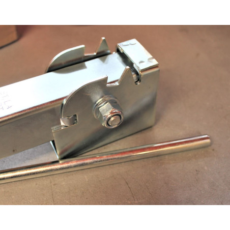 Paire de vérins stabilisateurs 55 LIPPERT 39/55 450kg