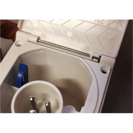 Prise externe CEE 230V 105x105 fixe encastré blanc