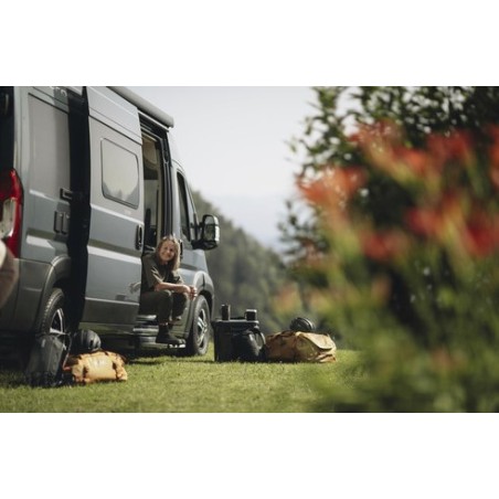 Thule Escalón Deslizante G2 700 12V - 301840