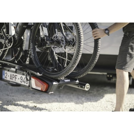 Thule VeloSwing black 95° swivel bike rack mount - 302064