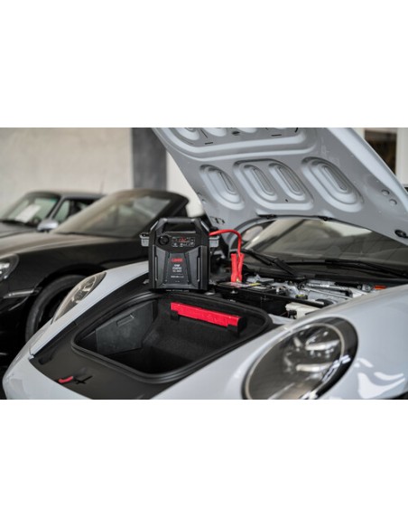 LAMPA Professional Jump Starter, 12V (3000A)/24V (1500A), LiFePo